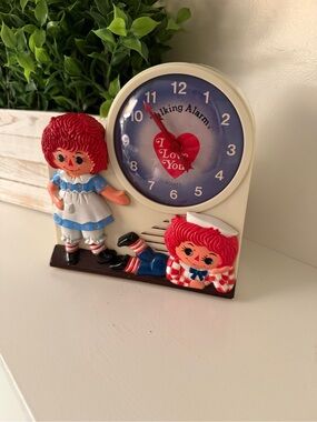 Vintage 1974 Raggedy Ann & Andy Talking Alarm Clock Janex Corp